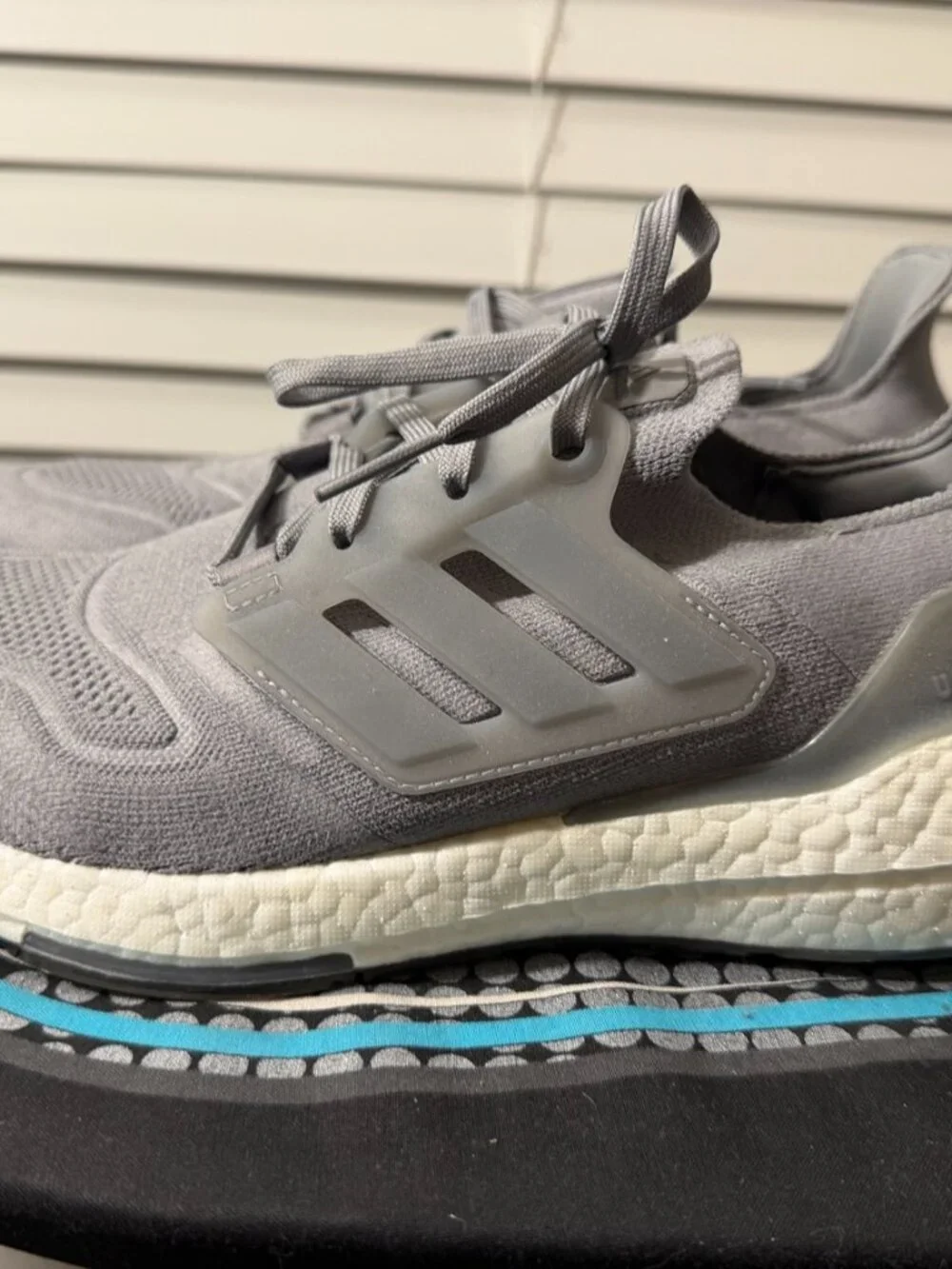 Adidas Ultraboost 22, men's US 9.5 / UK 9 / EU 43⅓.